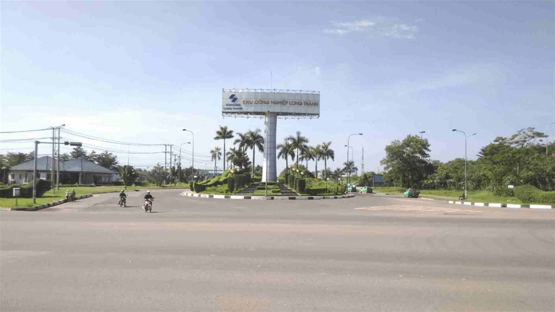 Lực lượng lao động lớn tại các khu công nghiệp ở Long Thành đặt ra bài toán về nhu cầu nhà ở đồng bộ.